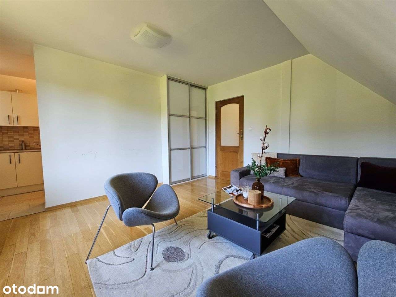 Siedliskowa rezydencja z dużym, pięknym ogrodem-15