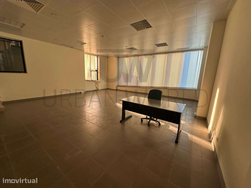 Armazém Industrial, Santarém, 4.000m2-30