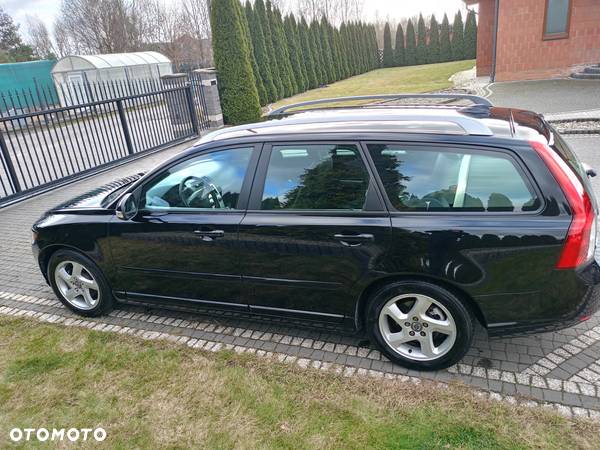 Volvo V50 D2 Momentum - 13