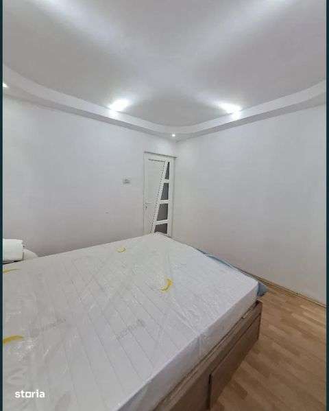 vand apartament 2 Camere Ramnicu Sarat - Imagine principală: 5/8