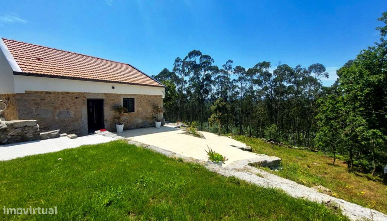 Venda de moradia V2 em pedra restaurada,Vila de Punhe,Viana do Castelo-24