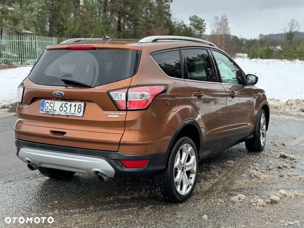 Ford Escape 2.0 EcoBoost AWD Titanium - 5