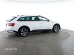 Skoda Superb 2.0 TDI SCR 4x4 Scout DSG - 11