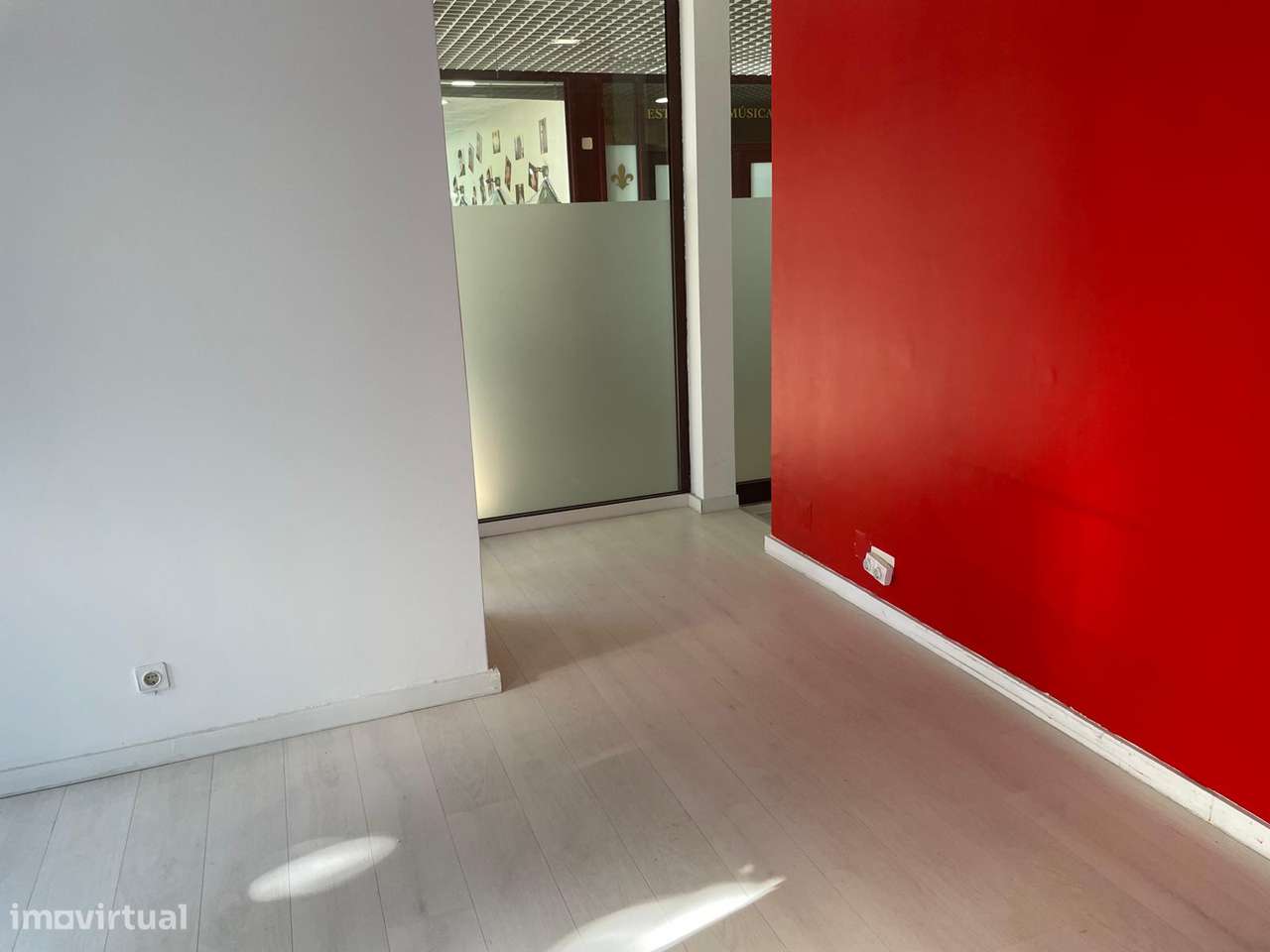 Loja no centro de Gaia - Grande imagem: 3/8