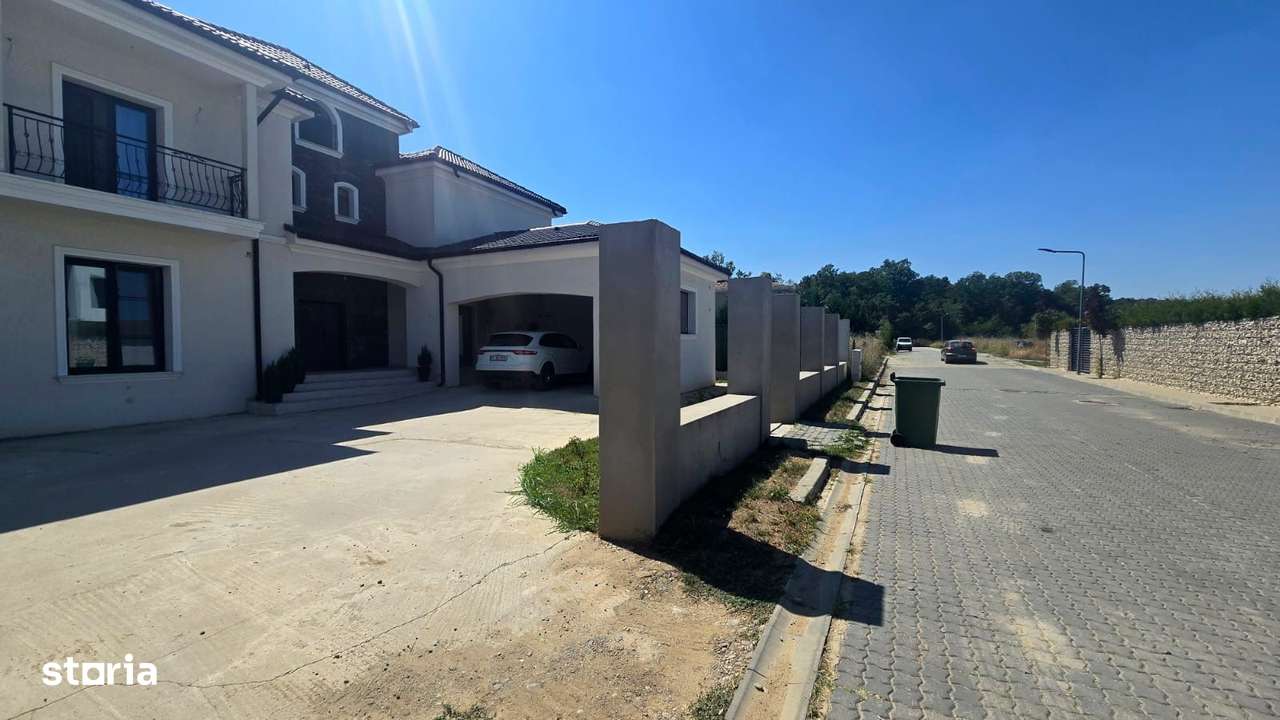 De vânzare | Conac elegant lângă pădure | Tunari-18