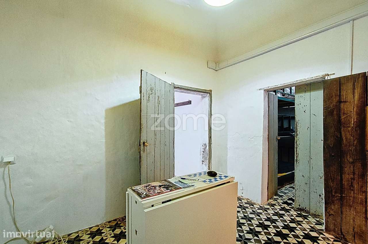 Moradia V2 no centro de São Marcos da Serra-13