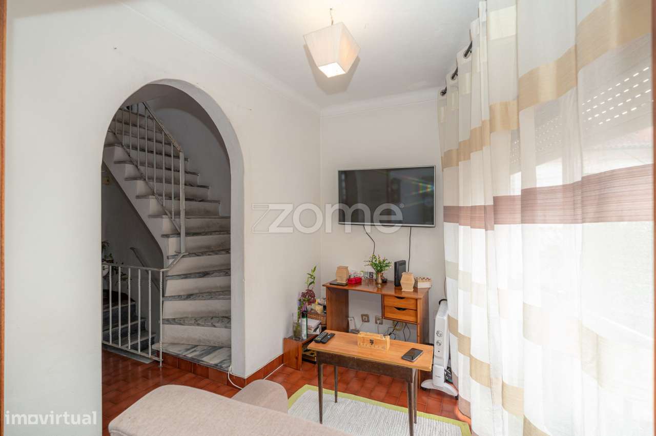 Moradia T5 | São Martinho do Bispo | c/ Garagem - Grande imagem: 5/31