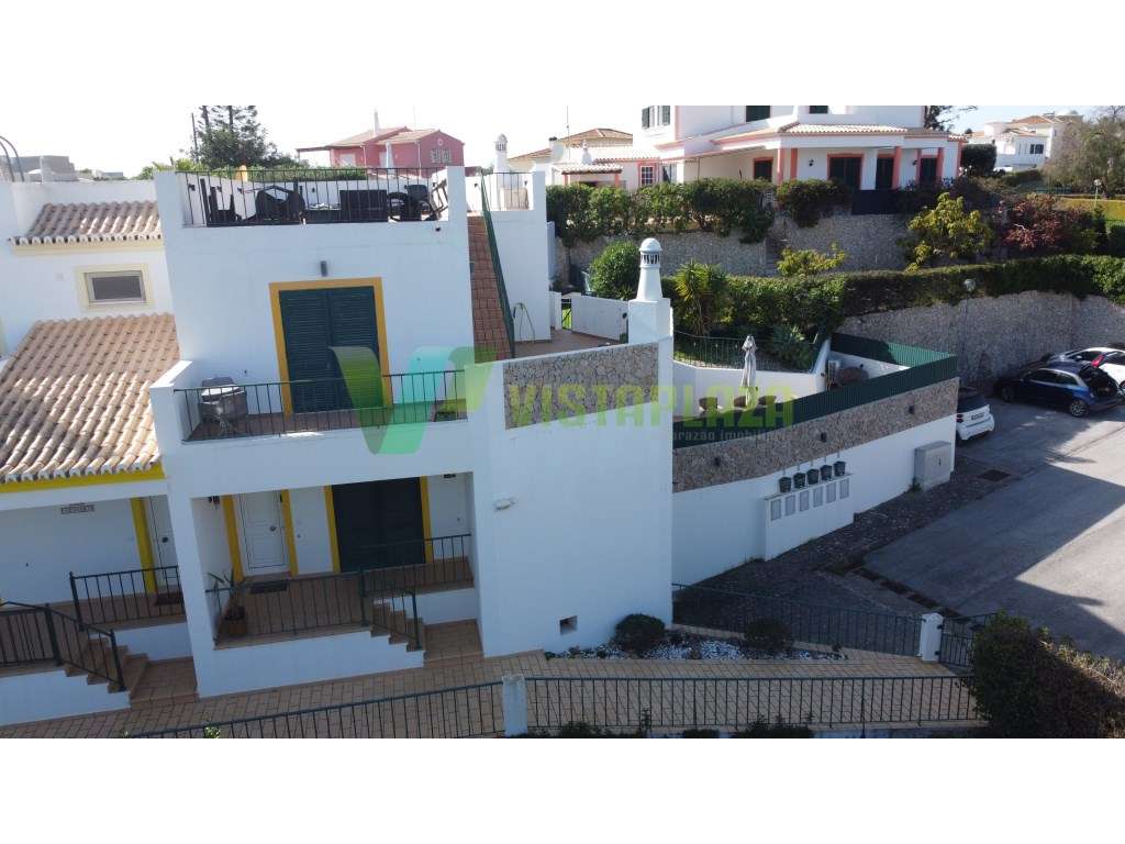 Moradia T3 com Vista Mar Perto de Carvoeiro com Jardim e Piscinas C...-31