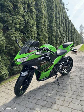 Kawasaki Ninja 400 - 8