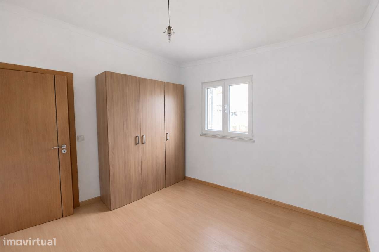 INVESTIMENTO | Moradia T2 com sótão | Ericeira - Grande imagem: 5/26