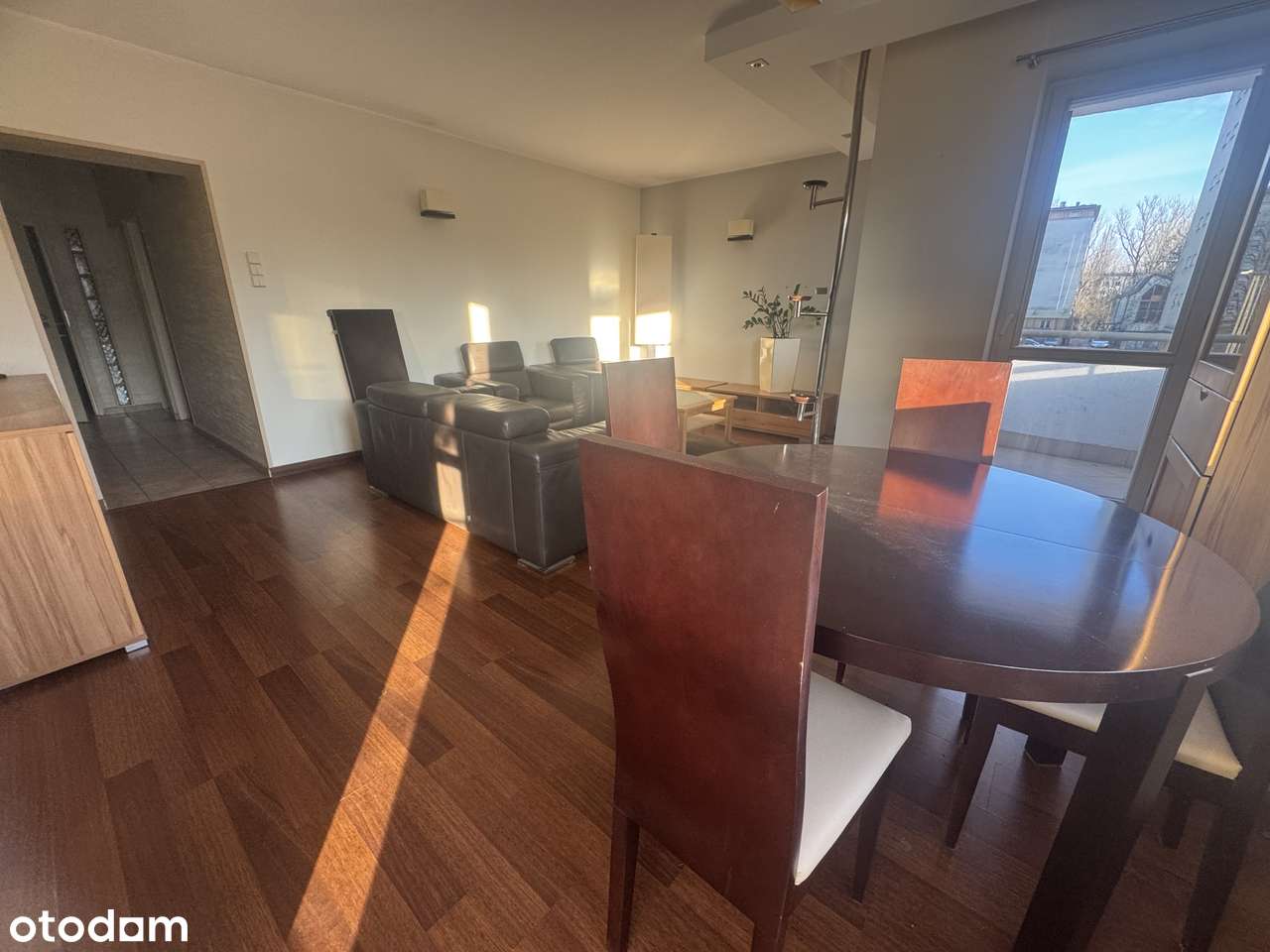 Tamka 5b Przestronne 3-pokojowe mieszkanie z tarasem i balkonem - Pełny obrazek: 3/16