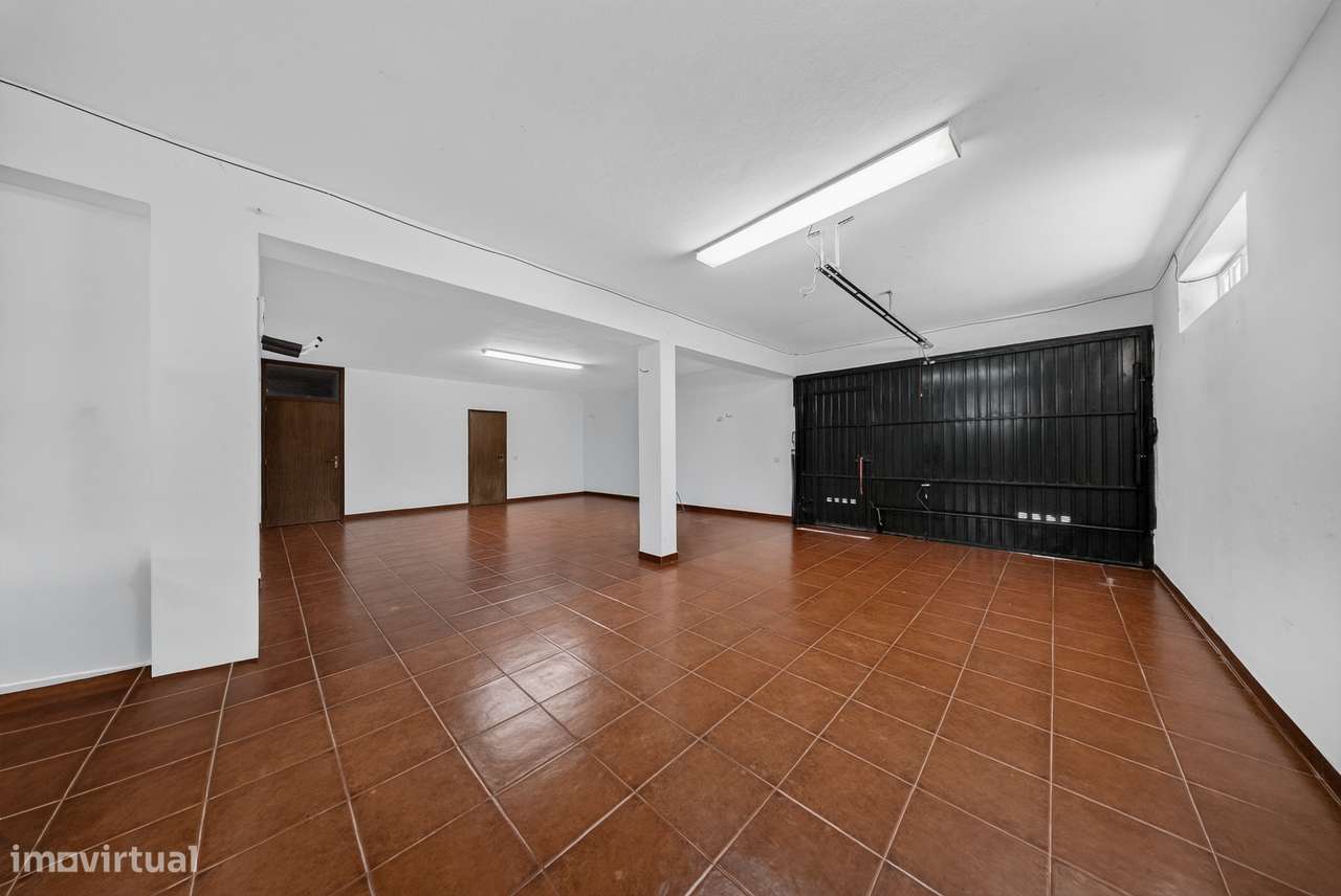 MORADIA T4 C/ GARAGEM FECHADA | MINDE - ALCANENA-36