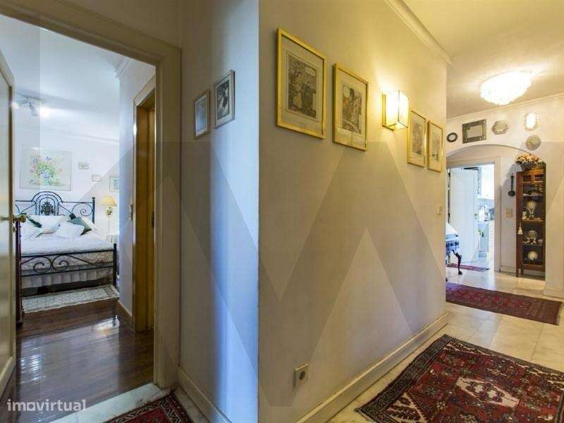 Apartamento excecional T5 C/ 2 Suites, Lareira, Varandas - Prédio Port-17