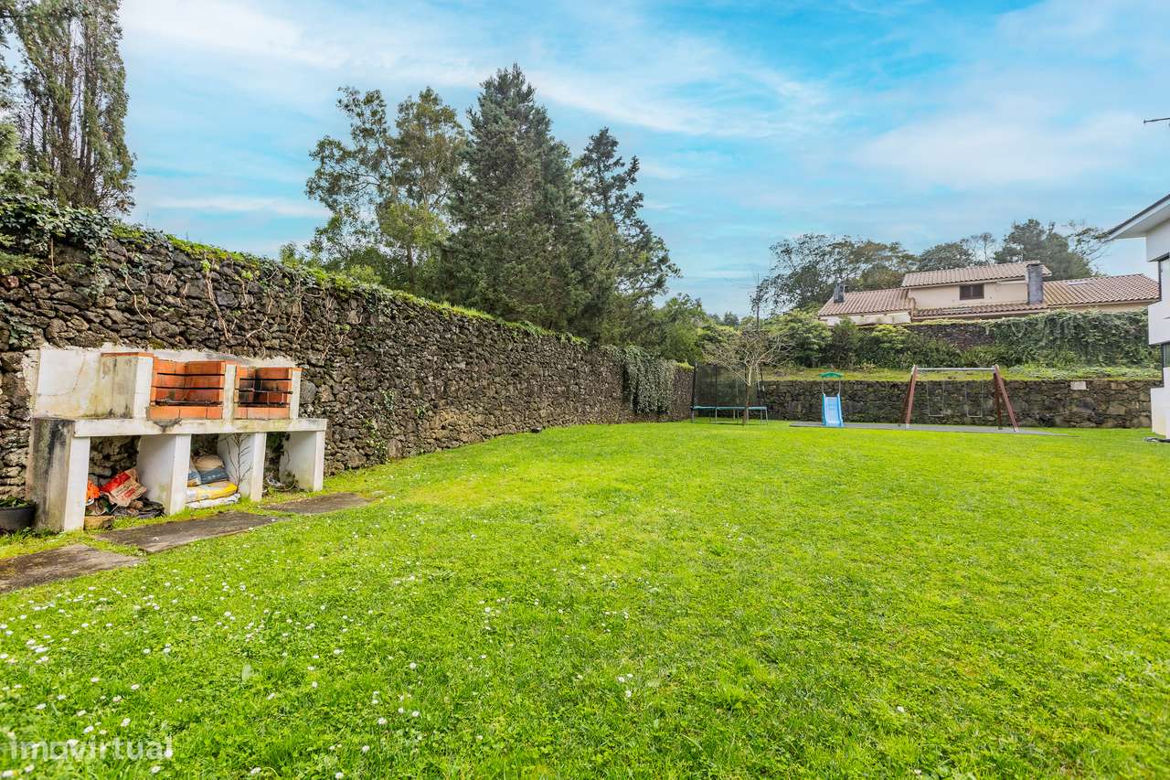 Apartamento Duplex T3 - São Vicente Ferreira.-19