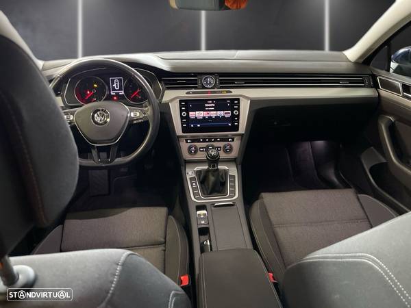 VW Passat Variant 1.6 TDI Confortline - 6