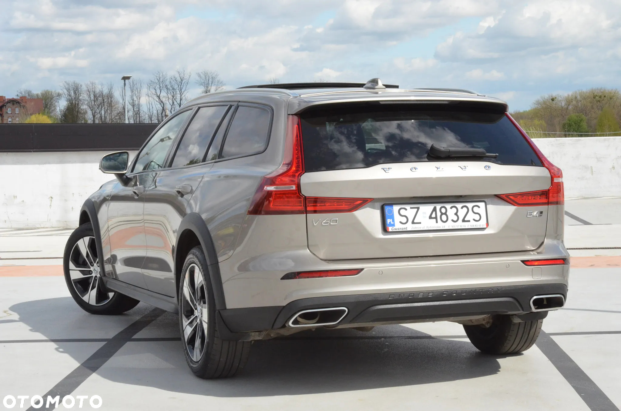 Volvo V60 Cross Country B4 D AWD Geartronic Pro - 14
