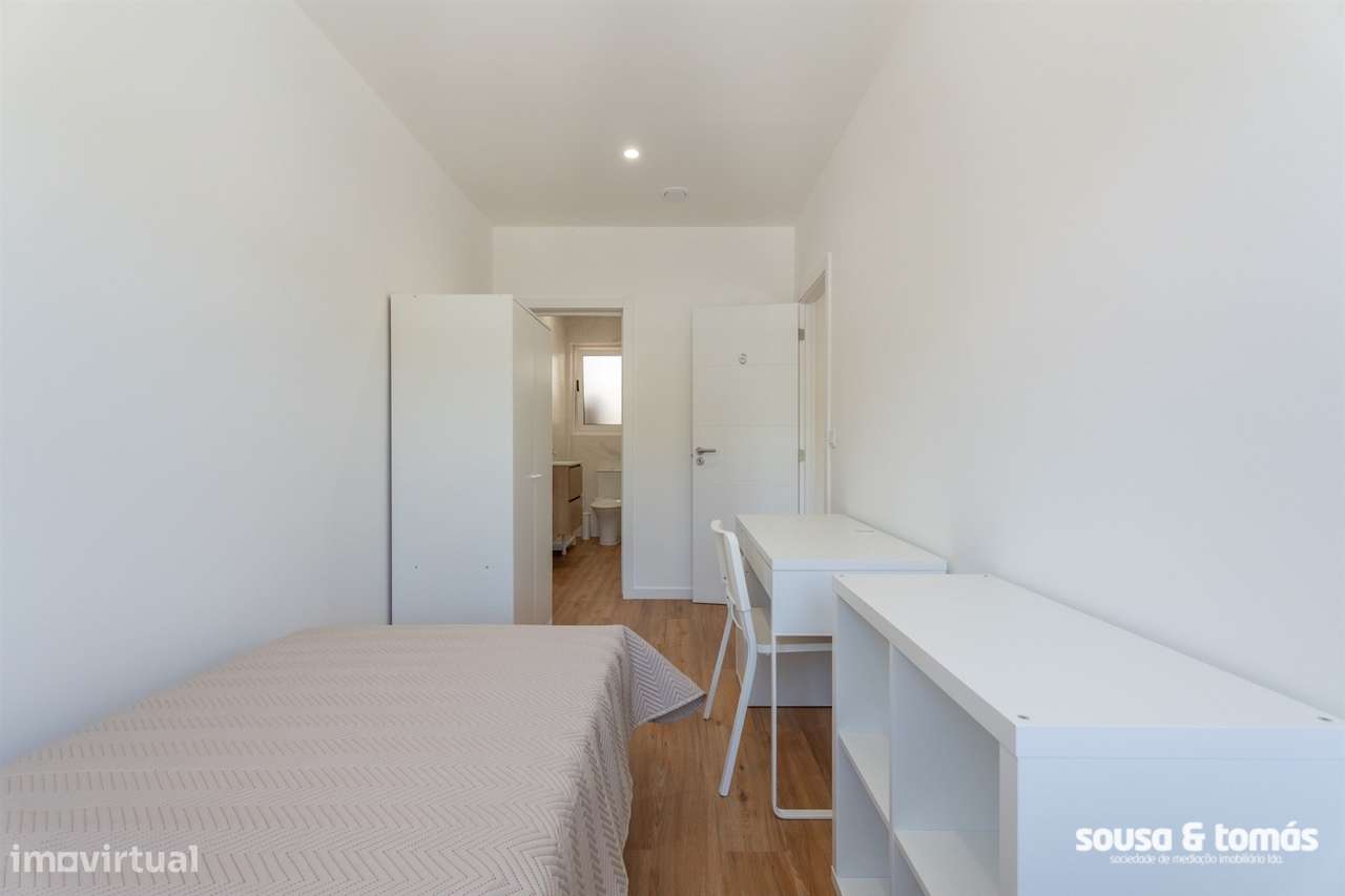 Oportunidade de Investimento – Apartamento T6 Arrendado a Estudantes |-25