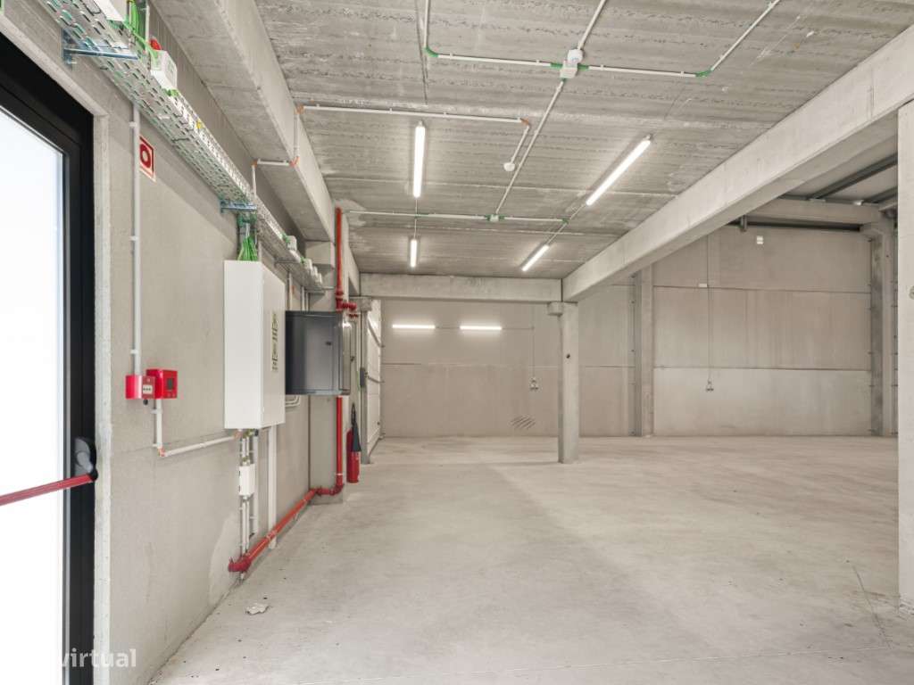 Armazém em rentabilidade à venda , Quinta de Matos-7