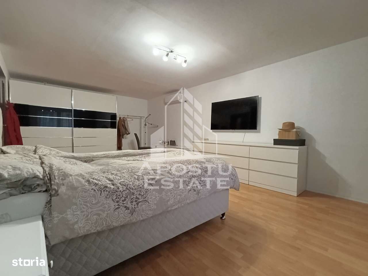 Casa individuala P+1, curte proprie + spatii comerciale, Dambovita. - Imagine principală: 5/13