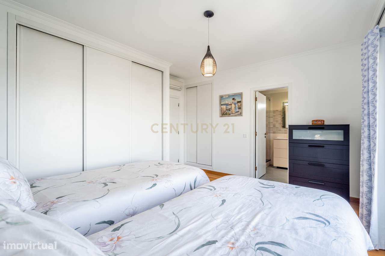 Moradia T4 | Faro | Garagem | Zona Exterior-9