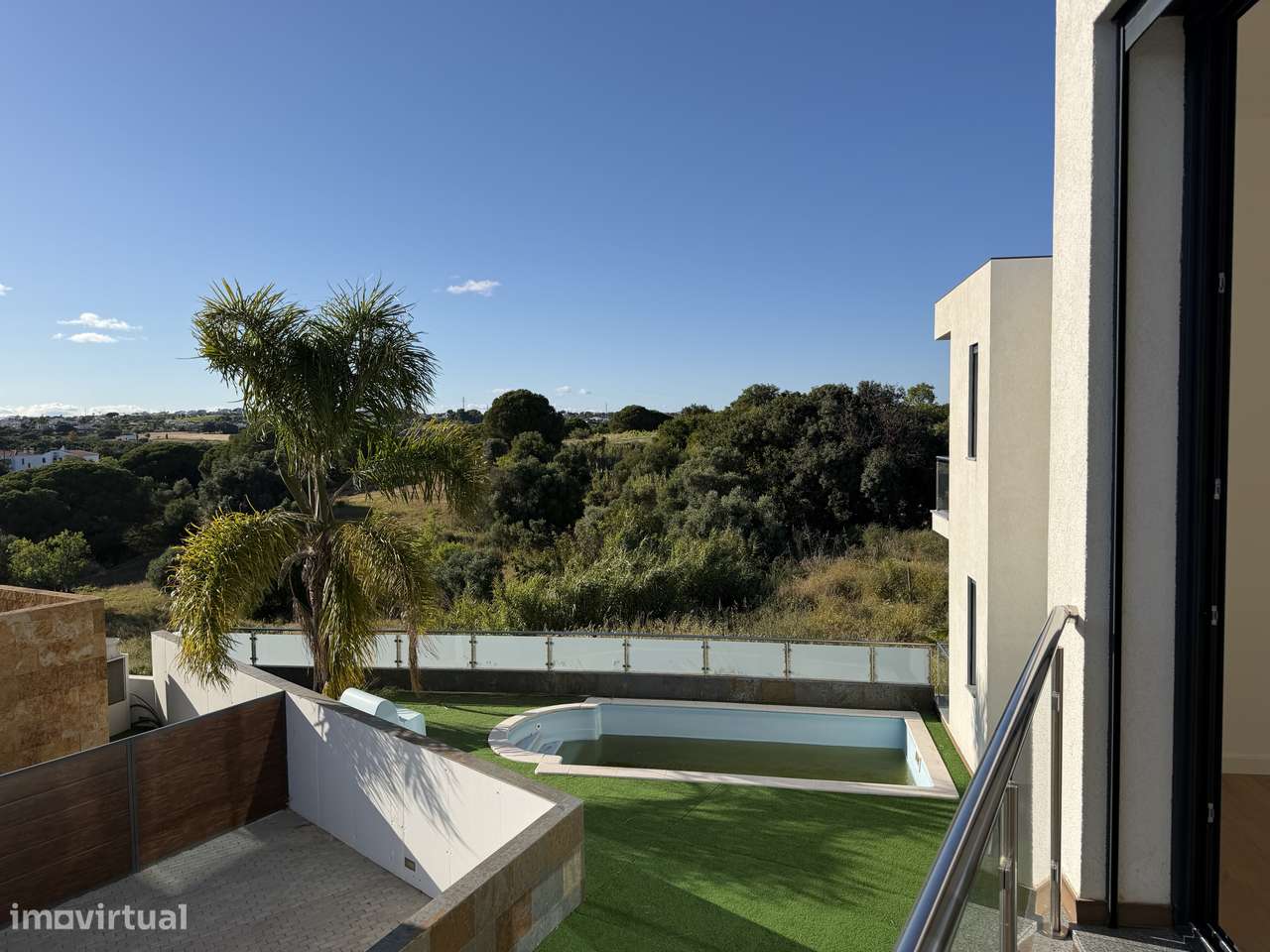 Moradia T4 NOVA com box e piscina-39