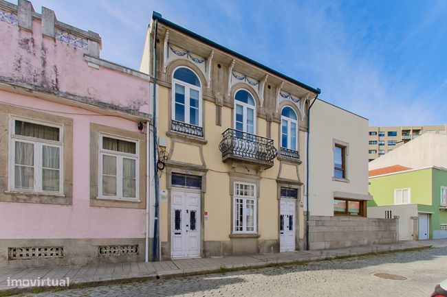 Moradia T5 à venda em Porto