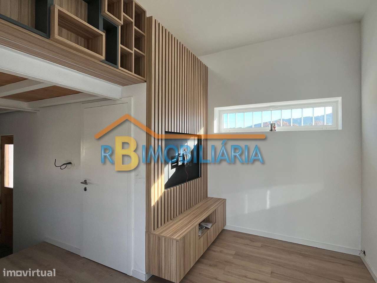 Moradia V0 com mezzanine em Santa Eulália, Arouca - Grande imagem: 4/11