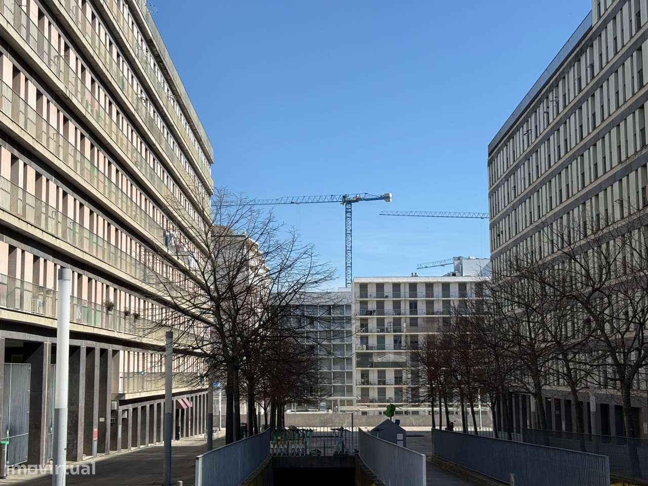 Apartamento T1 | 60 m² | Parqueamento | Avenida das Forças Armadas - Grande imagem: 4/9