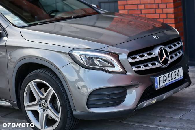 Mercedes-Benz GLA 220 4-Matic - 23