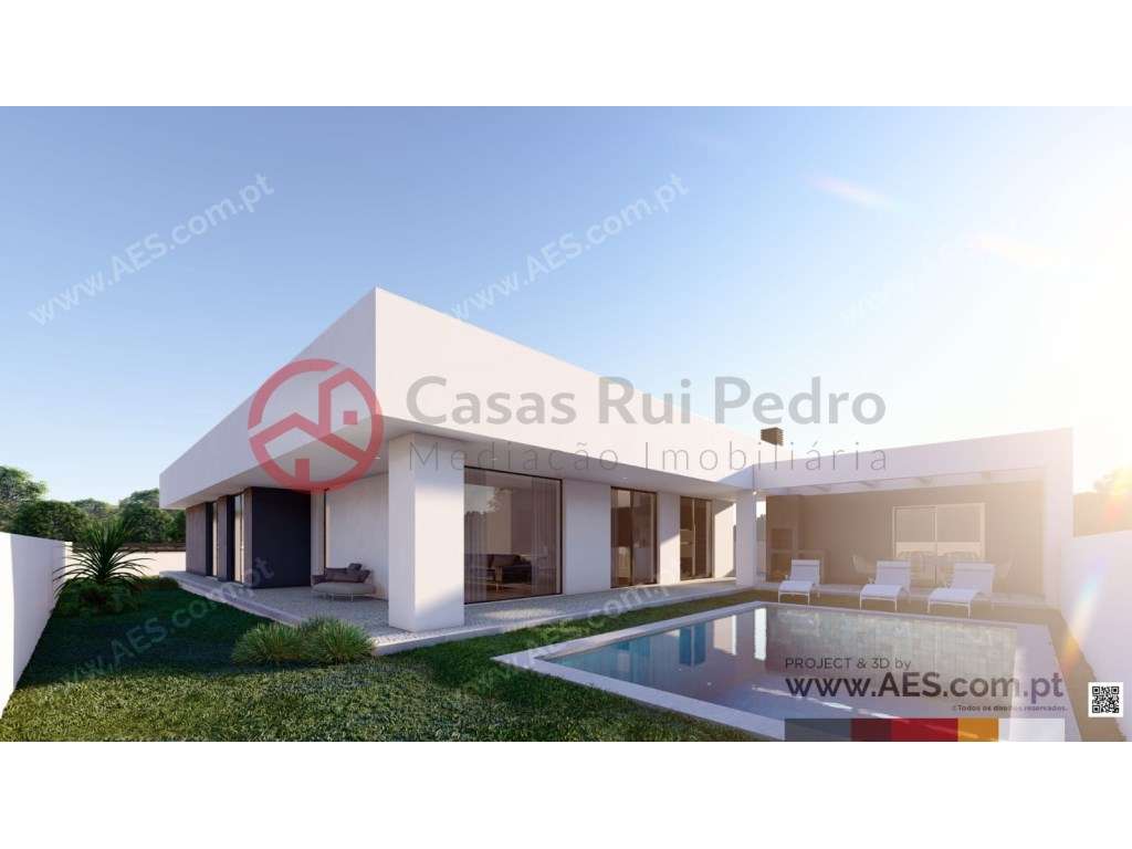 Moradia Terrea T4 Com Piscina Fernao Ferro