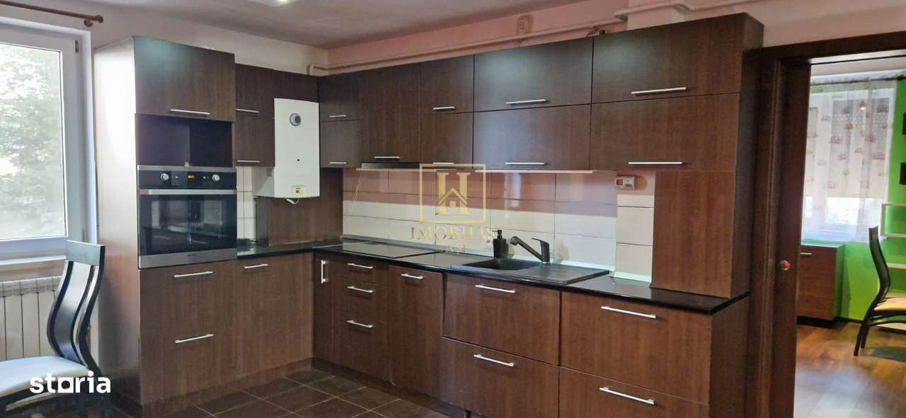 Apartament 3 camere mobilat+garaj Cartier Tei Piatra Neamt 120000 euro-1