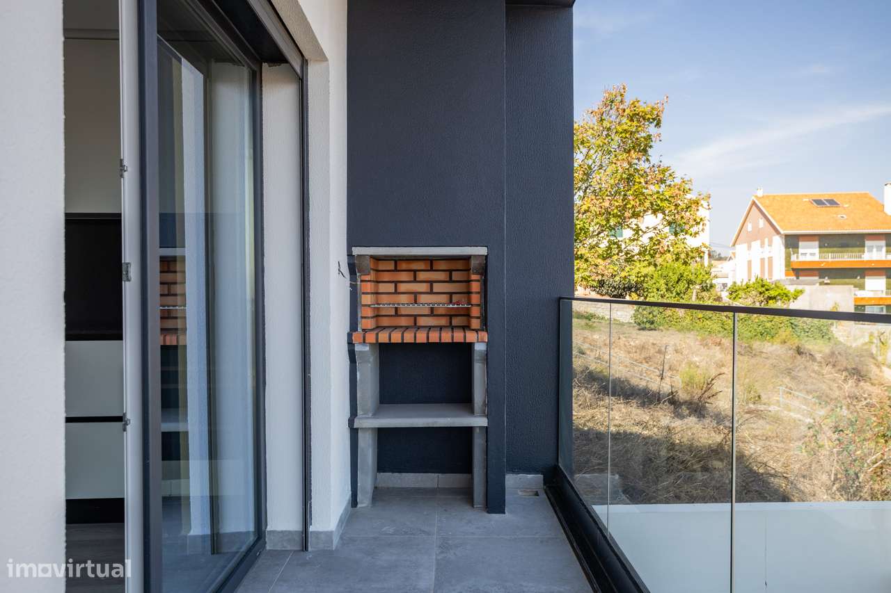 Luxuosa Moradia Isolada com Vista Panorâmica sobre Lisboa e Rooftop Pr - Grande imagem: 5/46