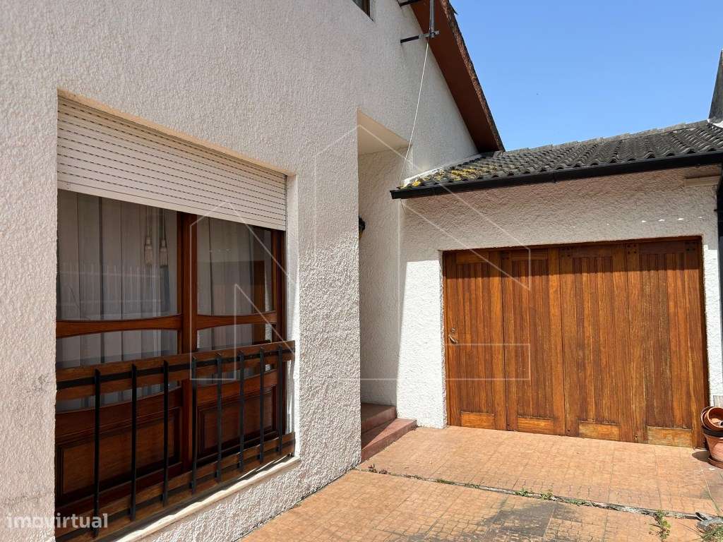 Moradia T3 com pátio e sótão amplo - Centro de Ílhavo-21