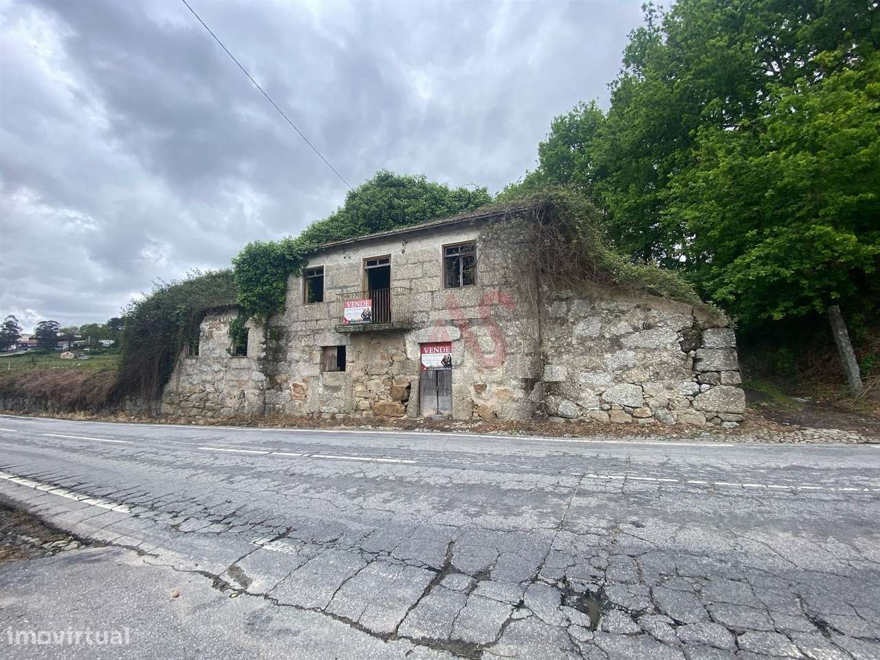 Quinta para restaurar com 19.277 m2 em Nogueira, Lousada - Grande imagem: 2/6