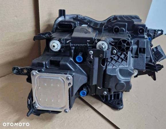 LAMPA PRAWY PRZÓD VOLVO V60 S60 II 18-21 ORYGINAŁ - 9