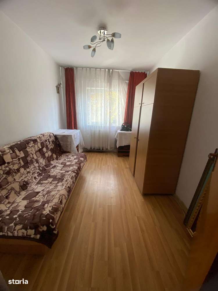 3 DECOMANDATE cu centrala,izolat, termopan, 78mp, balcon 8m,Mioritei-18