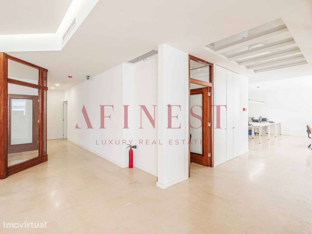 LOJA / ESCRITÓRIO NO AREEIRO - Grande imagem: 5/42