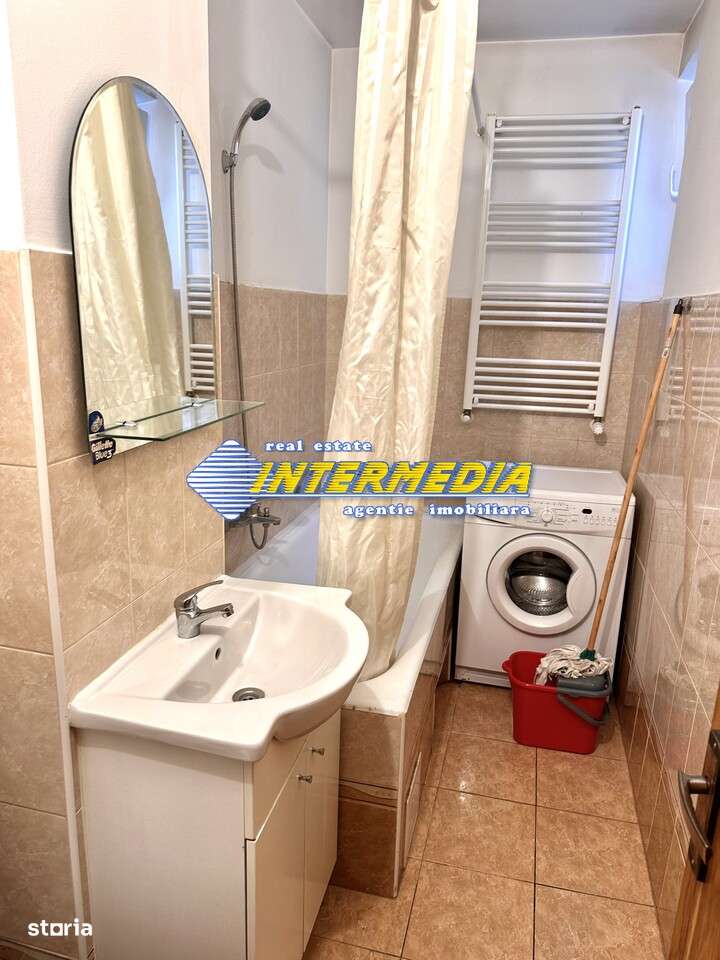 Inchiriere Apartament 2 camere 50 mp bucatarie mare Alba Iulia Zona - Imagine principală: 5/10