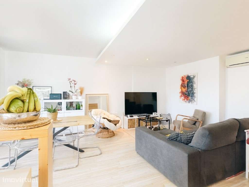 Exclusivo! | T2 com Garagem BOX | Suite | Varandas | Vista Rio - Grande imagem: 5/19