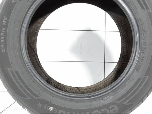 Opony letnie 205/65R16 95W Kumho - 4