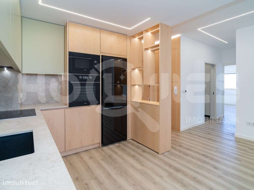 T2 de Luxo no Último Andar | Vista Mar, Serra e Cidade | Centro da ...-33