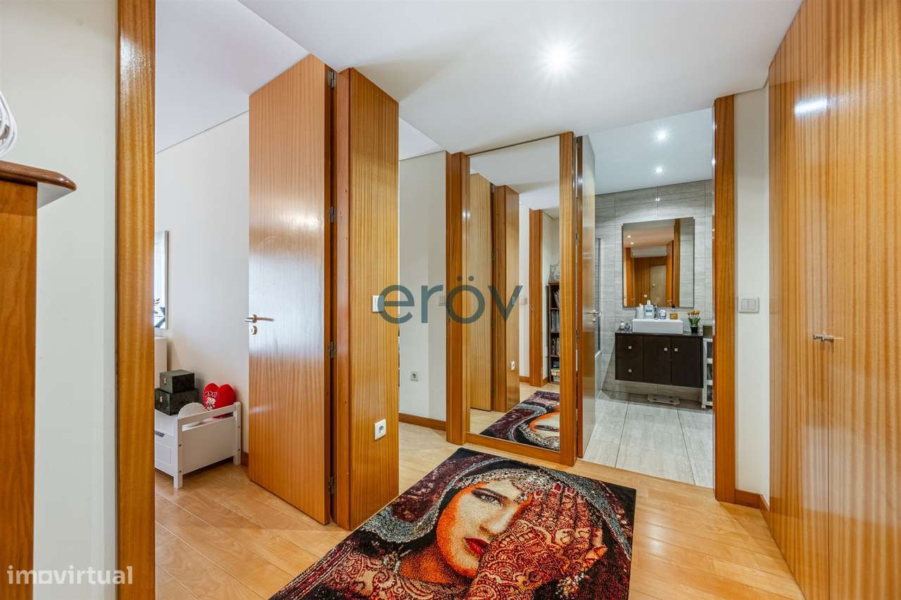 Apartamento T3 C/ 2 Suites em Gondomar-11