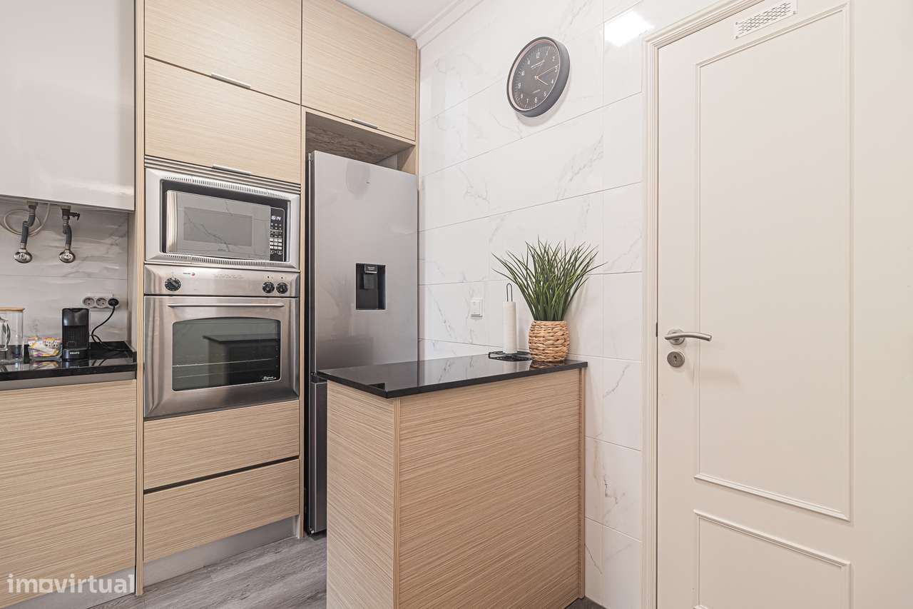 Apartamento T2 remodelado num RC na Marisol-19