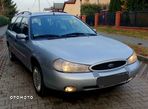 Ford Mondeo 2.0 CLX - 10