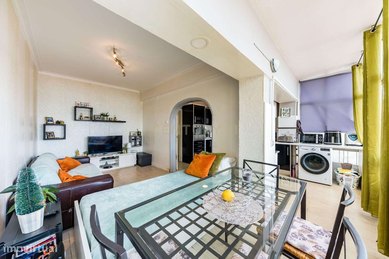 Apartamento T3 à Venda em Almada, Laranjeiro-9