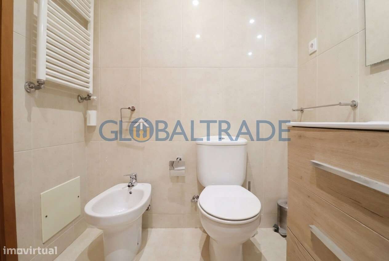 Duplex T2+1 com vista mar em Canidelo-52