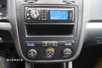 Volkswagen Golf V 1.9 TDI Comfortline - 29