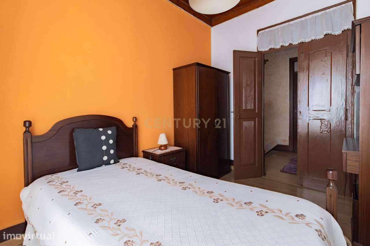 Moradia T5 com 250 m², no Coração do Juncal, Porto de Mós-29