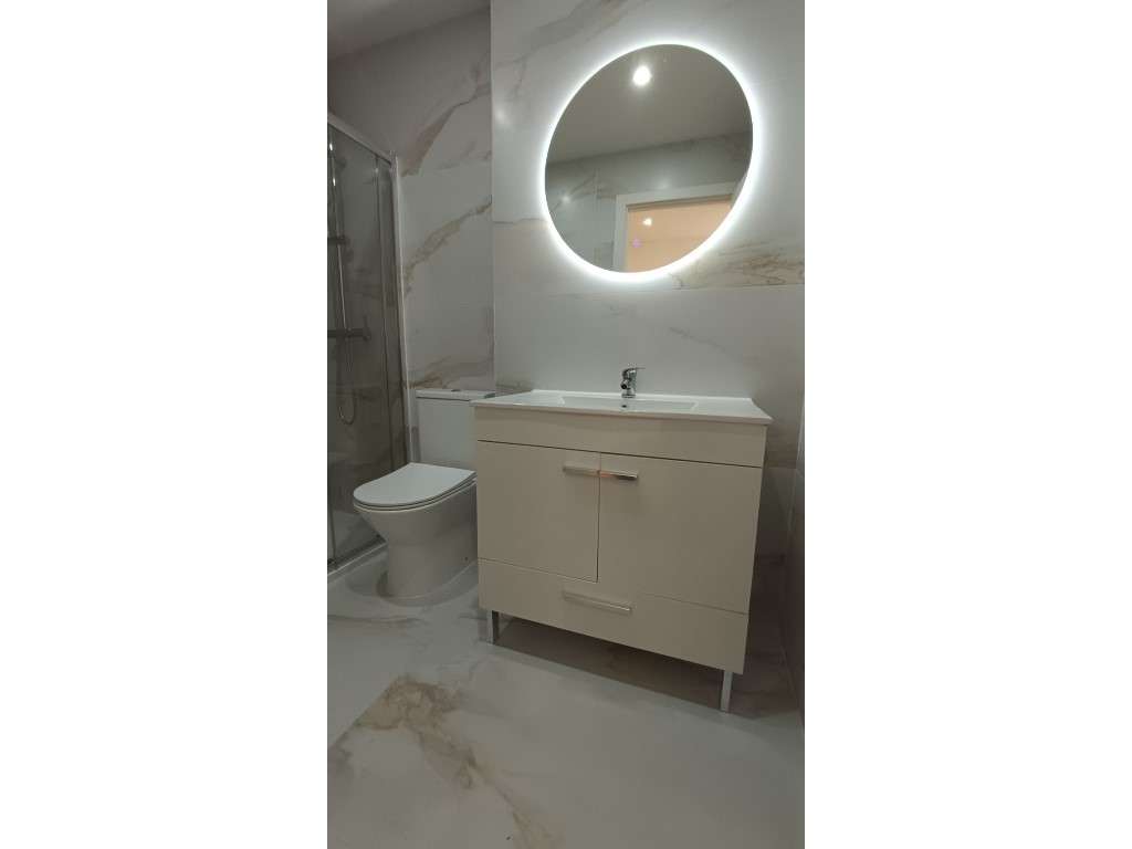 Apartamento T3 REMODELADO | Centro do Cacém-25
