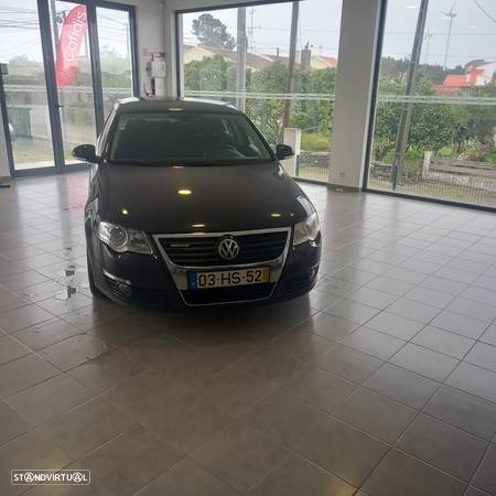 VW Passat 2.0 TDI Trendline BlueMotion - 1